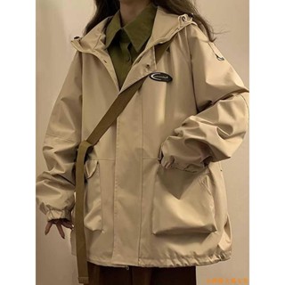 🔥小檸檬125公斤大尺碼外套女 春季外套女 大碼連帽沖鋒衣女秋冬美式復古防風寬松運動上衣ins潮 衝鋒衣女 衝鋒外套女