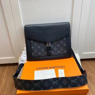 可可店二手LV LOUIS VUITTON 路易威登 OUTDOOR翻蓋信差袋 單肩包斜跨包 M30413 斜背包