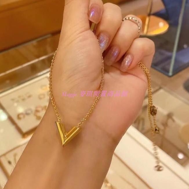 正品現貨 LV 路易威登 ESSENTIAL V字項鍊 NECKLACE M61083 女生項鏈