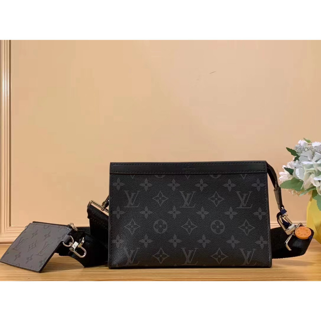 精品 Louis Vuitton 路易威登 LV Gaston 三合一 黑武士 郵差包 隨身錢包 M81124