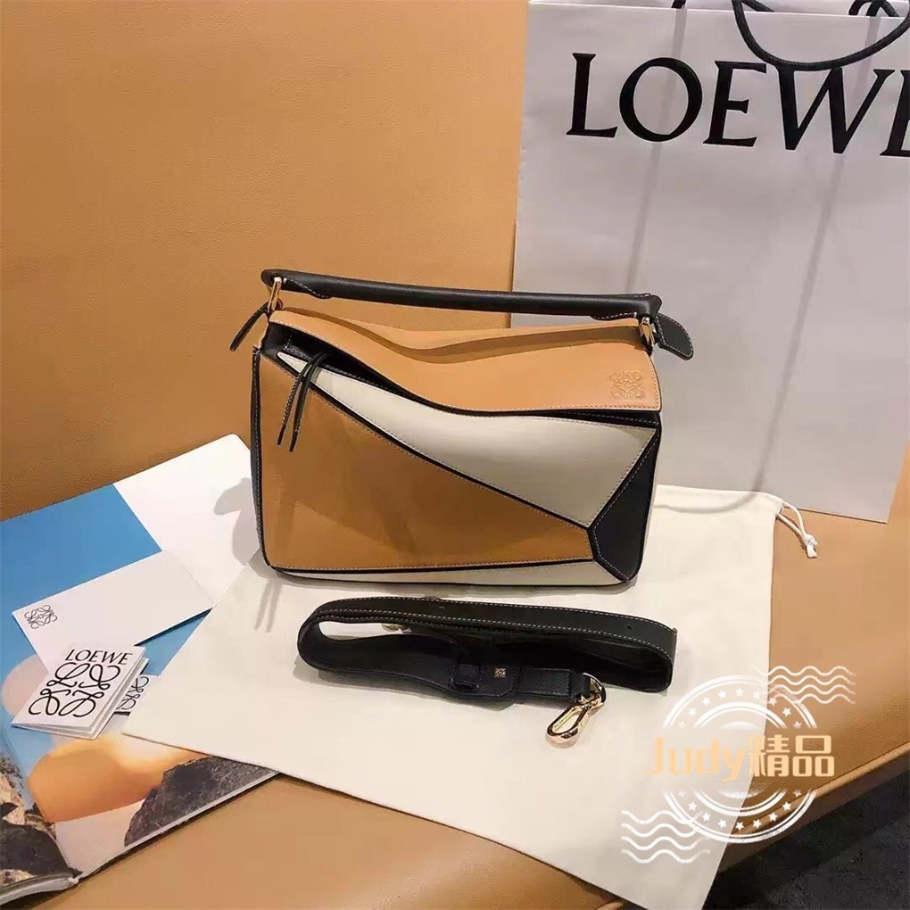 二手精品 LOEWE 羅意威 經典牛皮革 Puzzle 手袋 包包 幾何包 單肩手提包 斜挎包 中號