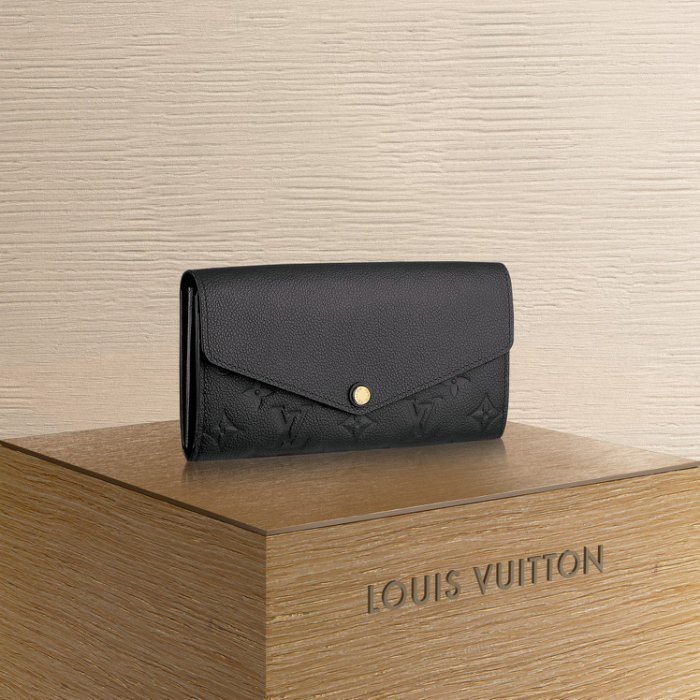 Louis Vuitton M61182 SARAH 黑色 壓紋 釦式長夾 發財包LV-FrLavande