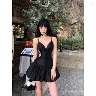 【FROCK】花朵立體設計吊帶連衣裙夏新款純慾鏤空高腰花苞裙 百褶連衣裙 性感洋裝 辣妹短裙 百褶裙 連身裙 短袖洋裝