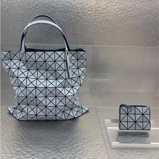 法國代購 BAO BAO ISSEY MIYAKE Prism Frost幾何托特包 淺卡其綠色10X10