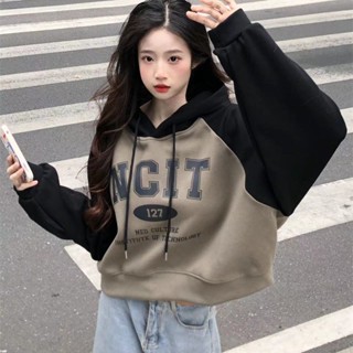 【Laiwu】衛衣女 甜酷辣妹連帽衛衣女秋季2023新款寬松短款字母印花復古長袖上衣潮
