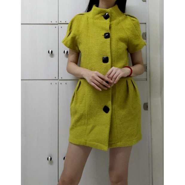 活潑螢光亮黃💛大排釦翻領💫設計感外套式長版短洋裝🌸✨