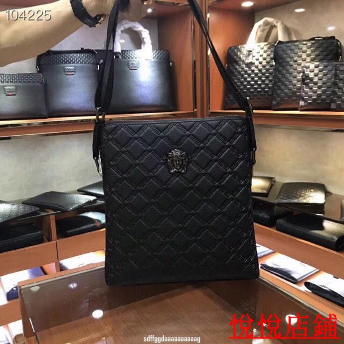 （悅悅二手）*實拍 Versace 範思哲 男款單肩包 斜挎包 真皮包 送禮首選新品黑色7055-3