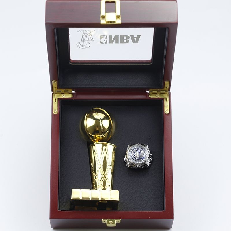 籃球 周邊 NBA 2011 達拉斯小牛 總冠軍戒指 諾維斯基戒指 +獎杯套盒