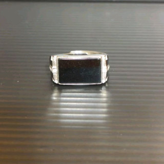 玉貴人…天然馬鞍墨翠翡翠玉戒指活圍，特價.