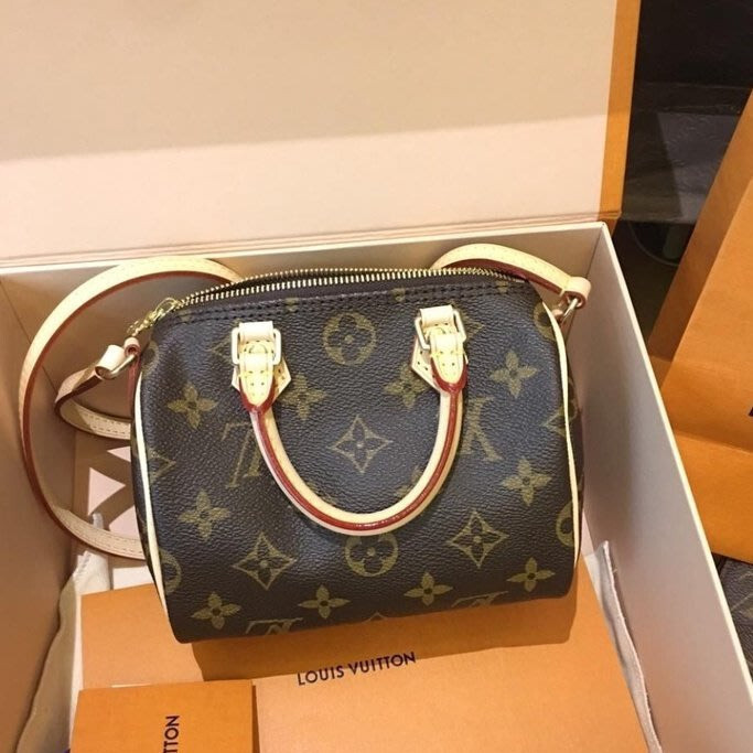 現貨 LV 路易威登 Nano Speedy M61252 Mini 枕頭包 側/肩背包 手提包