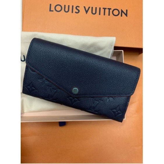 二手精品 LV-Louis Vuitton M61182 SARAH 黑色 壓紋 釦式長夾 發財包