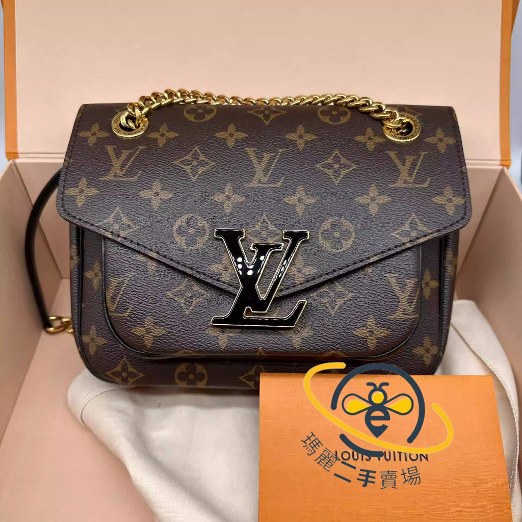 LV 路易威登 M45592 PASSY 經典款 肩背包 斜背包 側背包 翻蓋郵差包 鏈條包 可調節肩帶