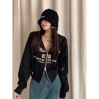 【Laiwu】大學t 衛衣 長袖女 短版上衣長袖 美式字母印花短款連帽衛衣外套 女裝 春秋新款長袖寬松拉鏈開衫上衣