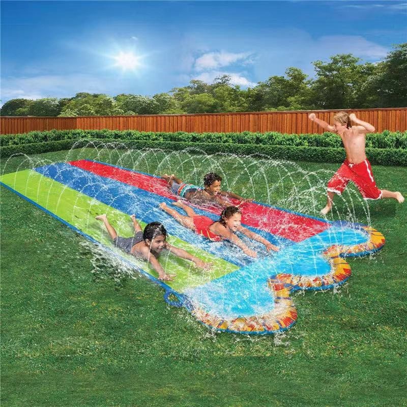 特惠***中大童噴水池戶外單人雙人三人滑水道草地玩具噴水墊拍拍墊沖浪板