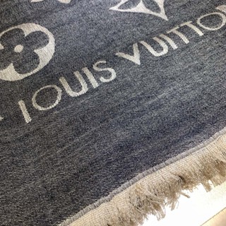 二手 LV 羊毛披肩 Louis Vuitton Daily Monogram 大Logo圍巾 披肩