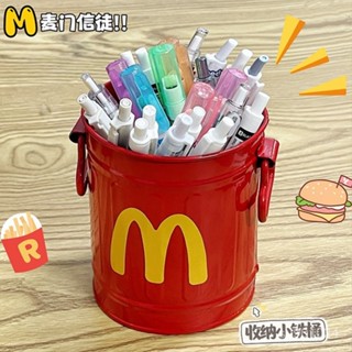 臺灣出貨🌷麥噹噹鐵藝筆筒美式複古擺件可愛學生桌麵辦公室化妝刷文具收納桶