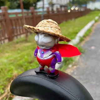 【臺灣發貨 特價下殺】肥宅Q版迪迦帶披風自行車電動車摩托機車小配件內裝飾品車把擺件