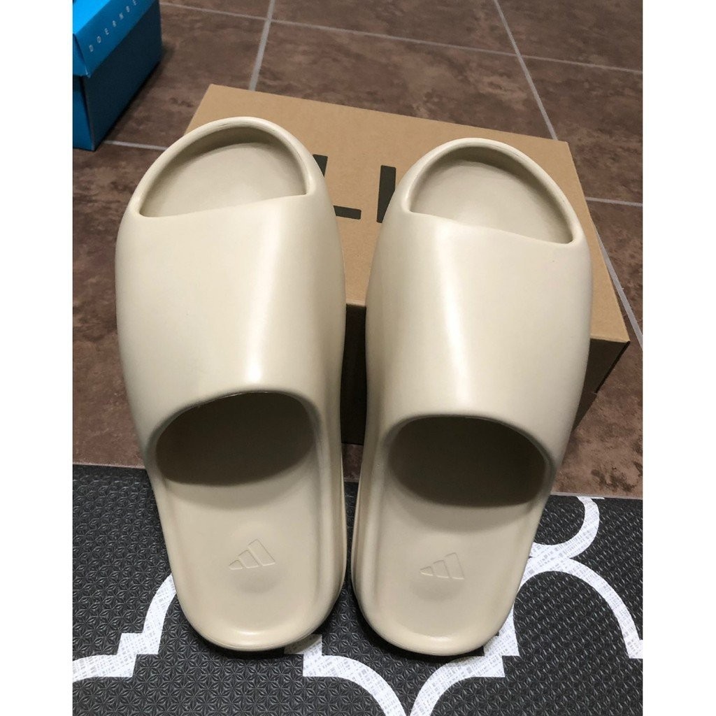 Adidas originals Yeezy Slide “Bone” 白骨 拖 FW6345 慢跑鞋