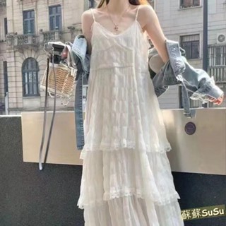 蘇蘇🌸減齡蕾絲領度假吊帶連衣裙女夏季新款洋氣中長款沙灘裙收腰蛋糕裙大尺碼洋裝 顯瘦洋裝 吊帶洋裝 吊帶長洋 蛋糕裙洋裝