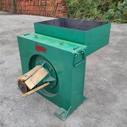 【購買詢實價】   粉碎機 300/400/500型鋼闆式錘片錘式油料粉碎機 H0J4