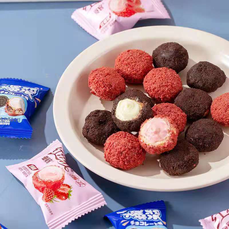 🎀好好吃🎀 曲奇爆漿【买50包送50包】草莓爆浆曲奇小丸子奶油夹心巧克力饼干零食整箱