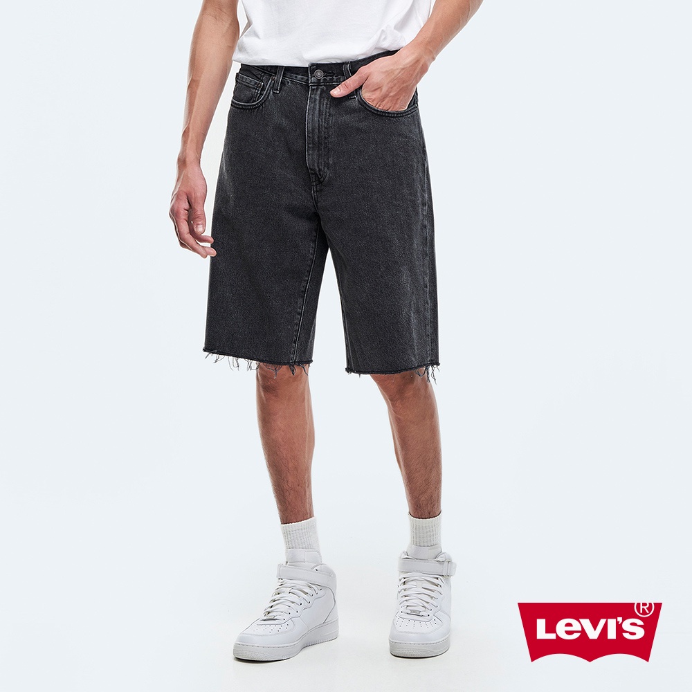 Levis 469寬鬆版牛仔短褲 / 黑色水洗 / 褲管不收邊 男款 39434-0003 熱賣單品