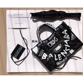 二手 Balenciaga Graffiti Classic City S 黑色小釦塗鴉機車包現貨