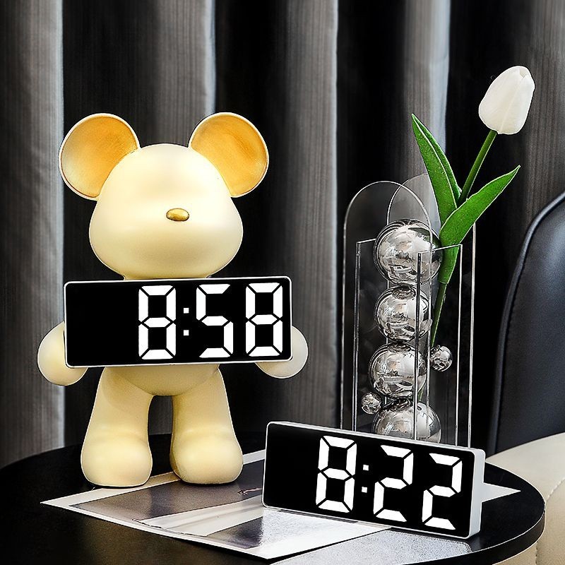 暴力熊LED創意鏡麵鬧鍾臥室桌麵鍾錶擺件多功能電子鍾臺鍾時鍾 TJD5