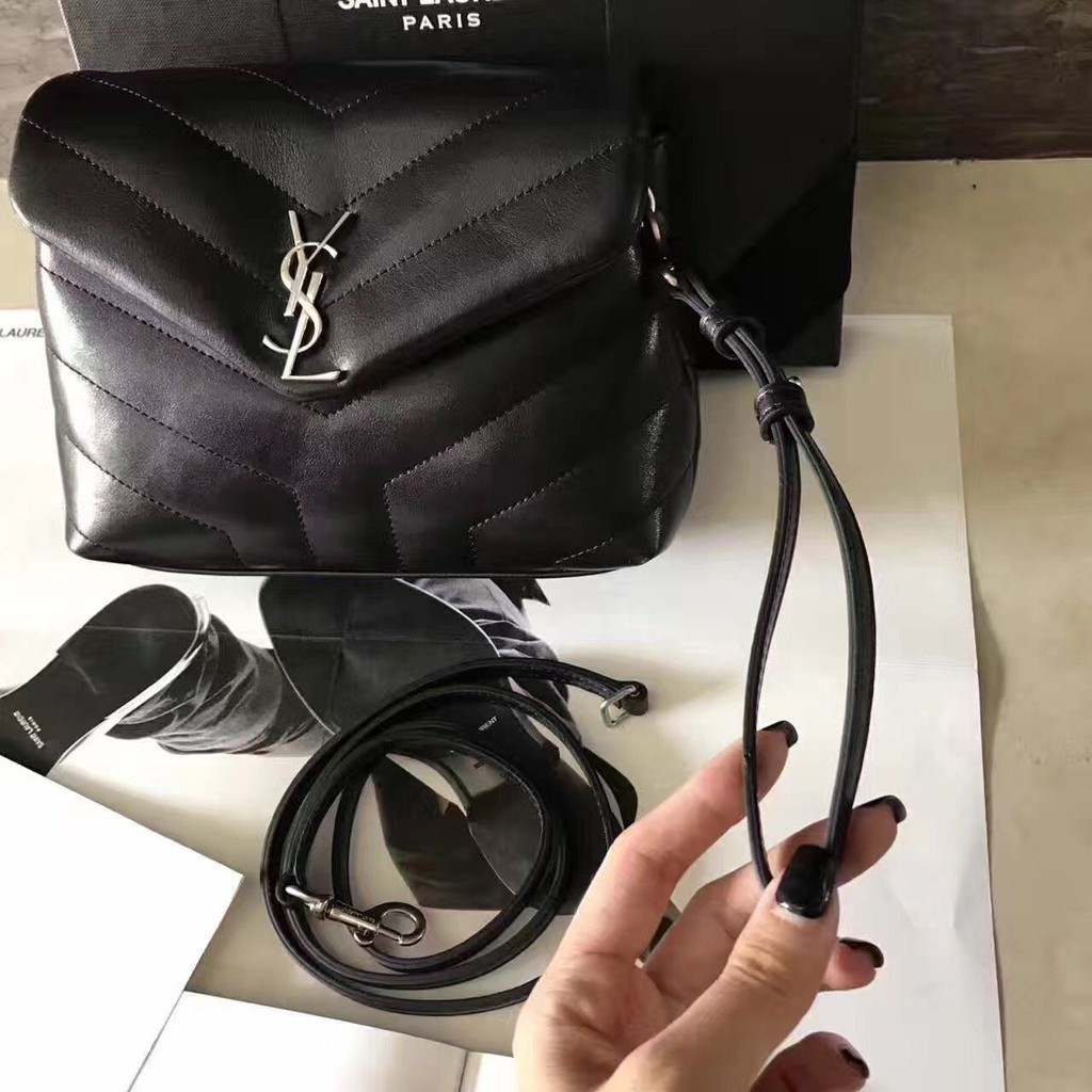 卓梵二手精品 Saint Laurent 經典小胖子 YSL Toy loulou 相機包 20CM 黑色 紅色 現貨