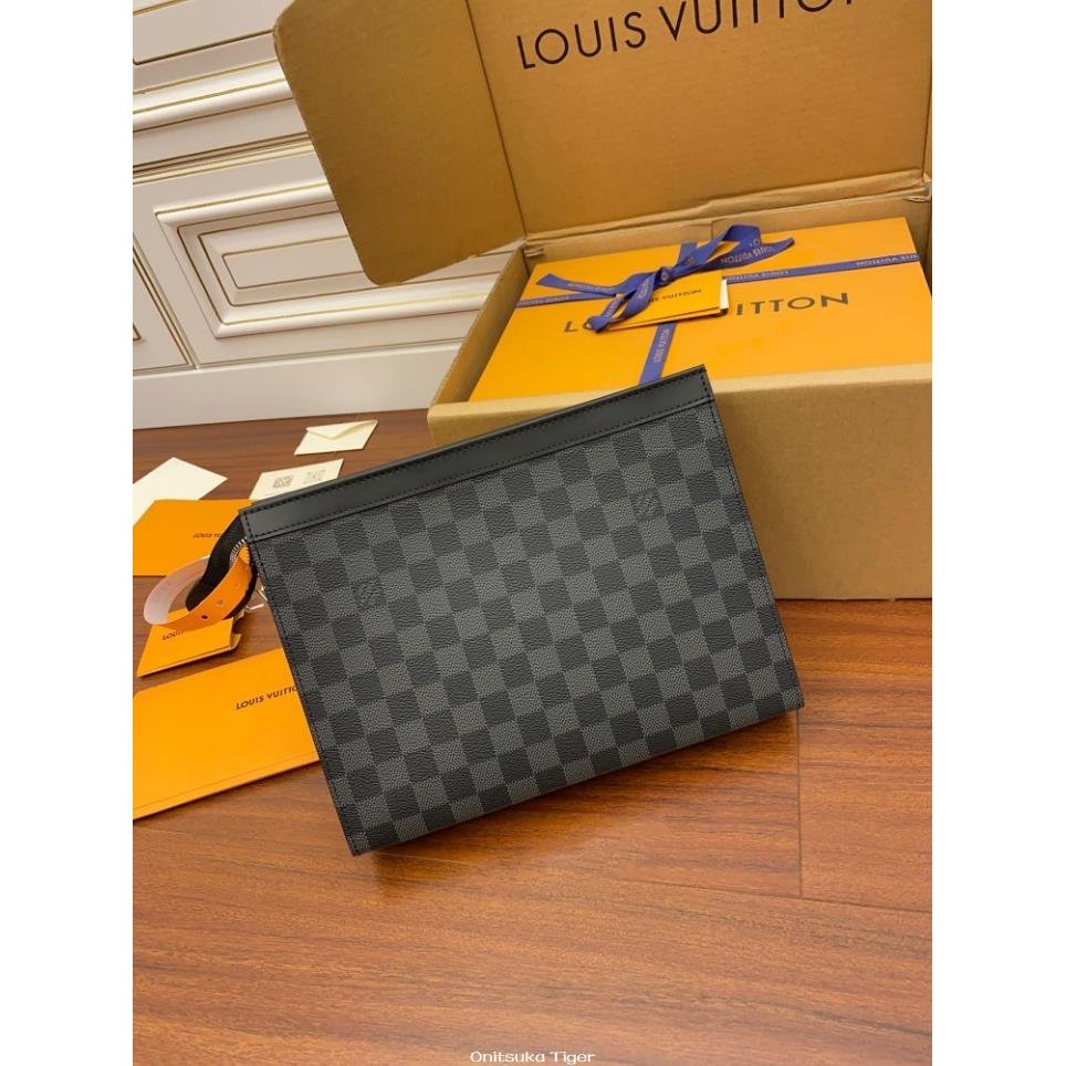 二手Louis Vuitton LV Pochette Voyage黑格中號手拿包 N41696