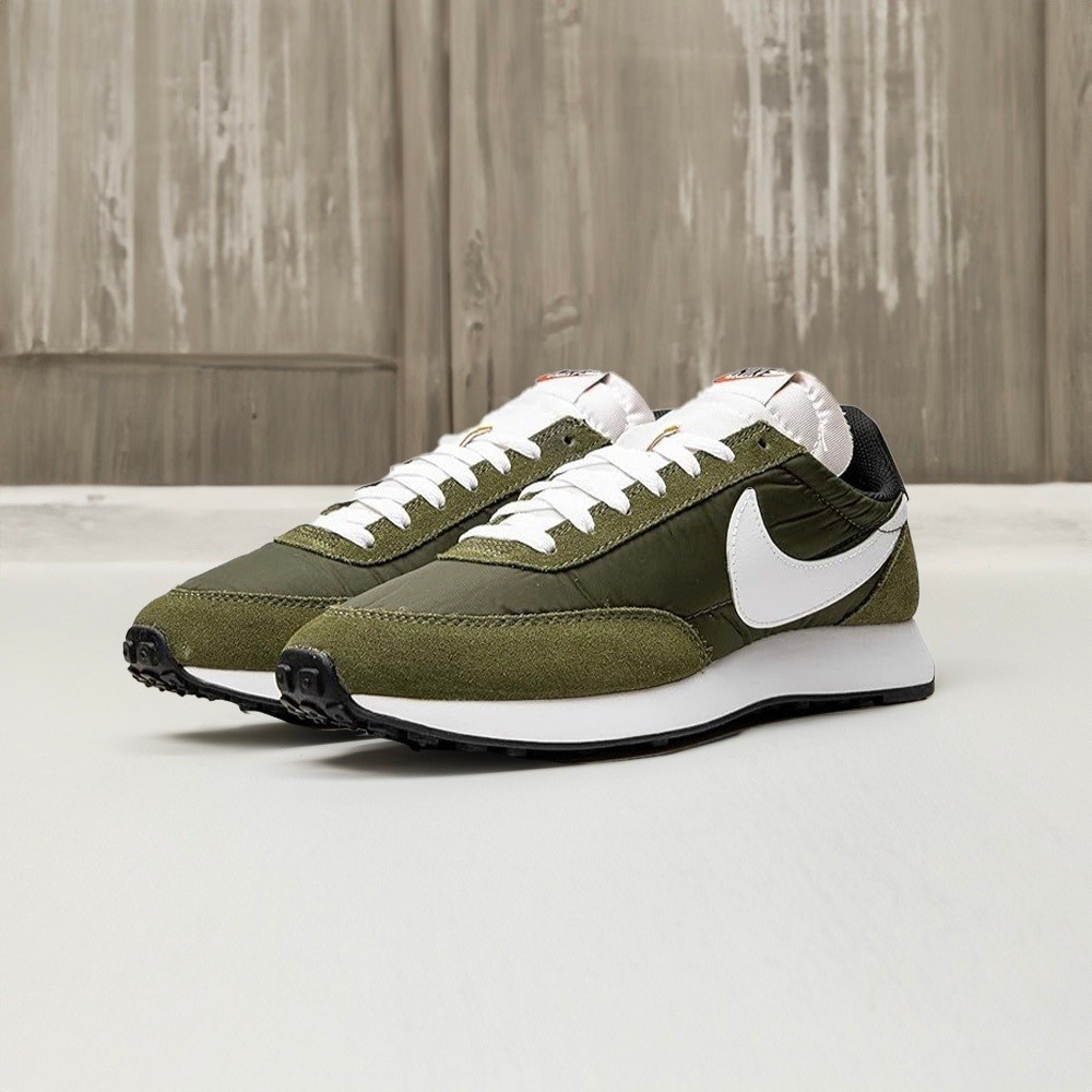 日本代購Nike Tailwind 79 慢跑鞋 軍綠 487754-302