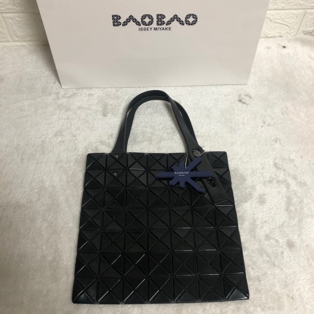 二手精品 三宅 BAOBAO 經典款 7X7 亮麵 菱格 託特包 手提包 單肩包 啞黑