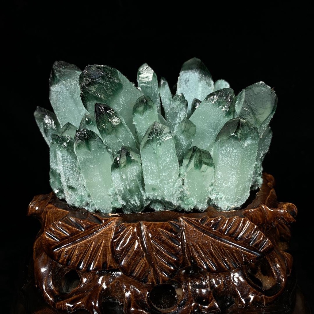 原石擺件 天然礦石 綠水晶晶簇帶座高13.5×14×9.5cm 重1.7公斤 3500JP-531