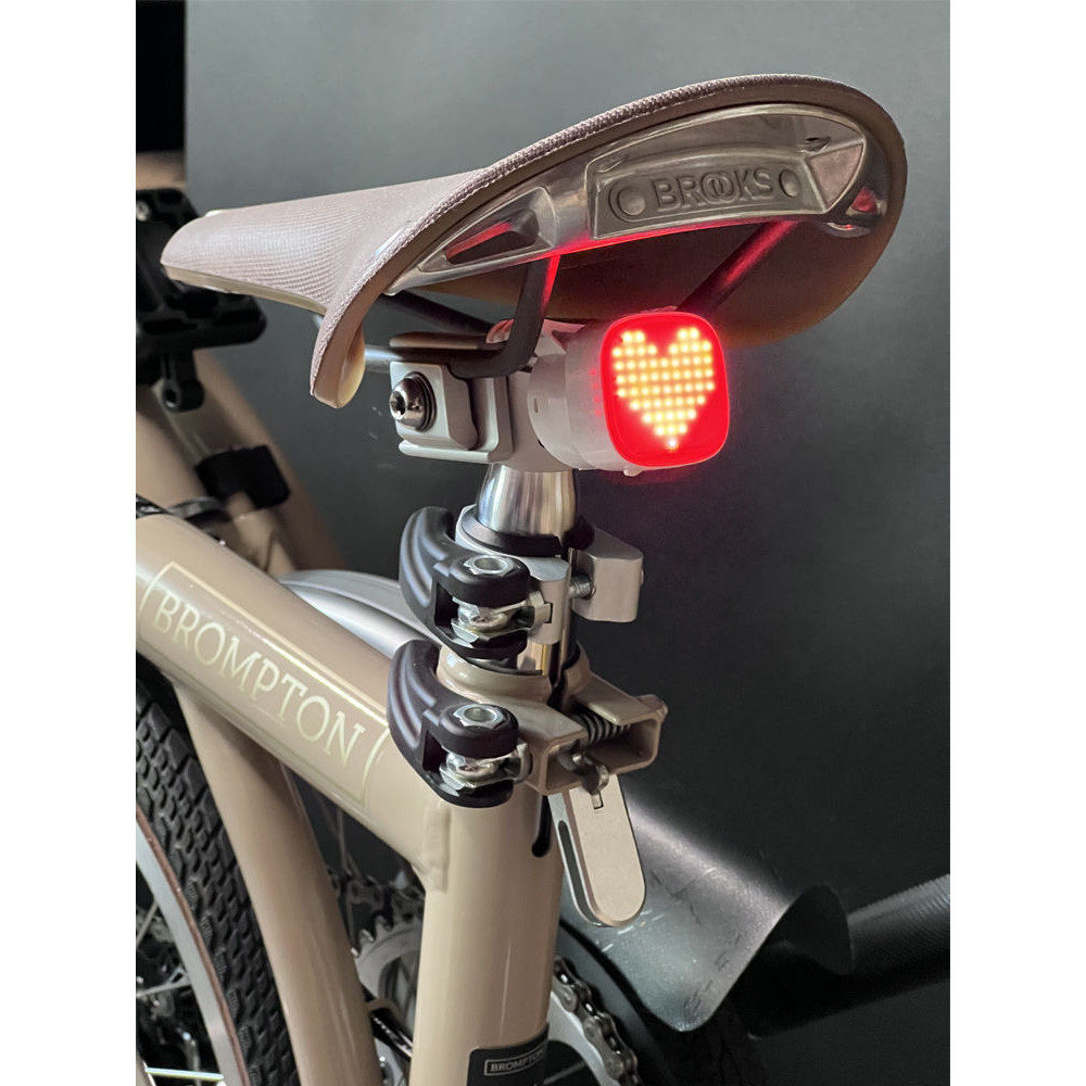 🎁🎁brompton小布折疊自行車燈智能剎車感應尾燈公路夜騎表情尾燈配件