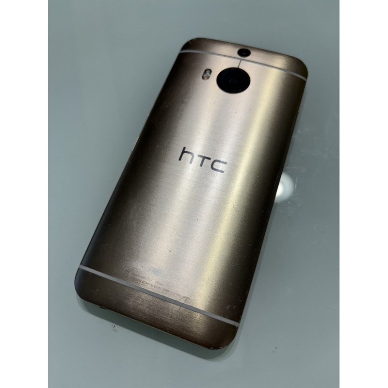 HTC M9PW 不開機 充電無反應 零件機