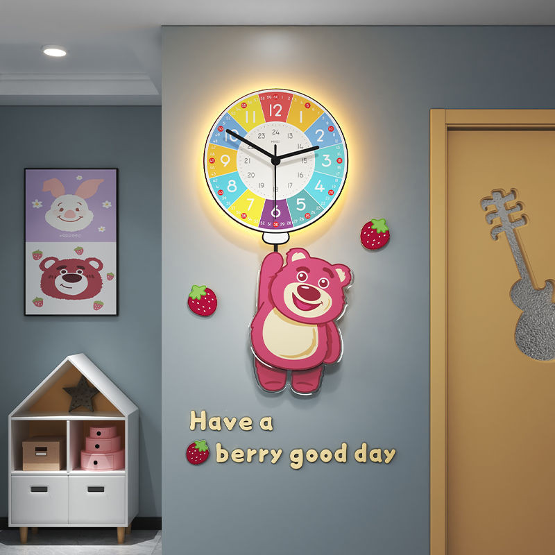 美世達網紅草莓熊掛鐘客廳2023新款家用臥室靜音早教鐘表創意兒童