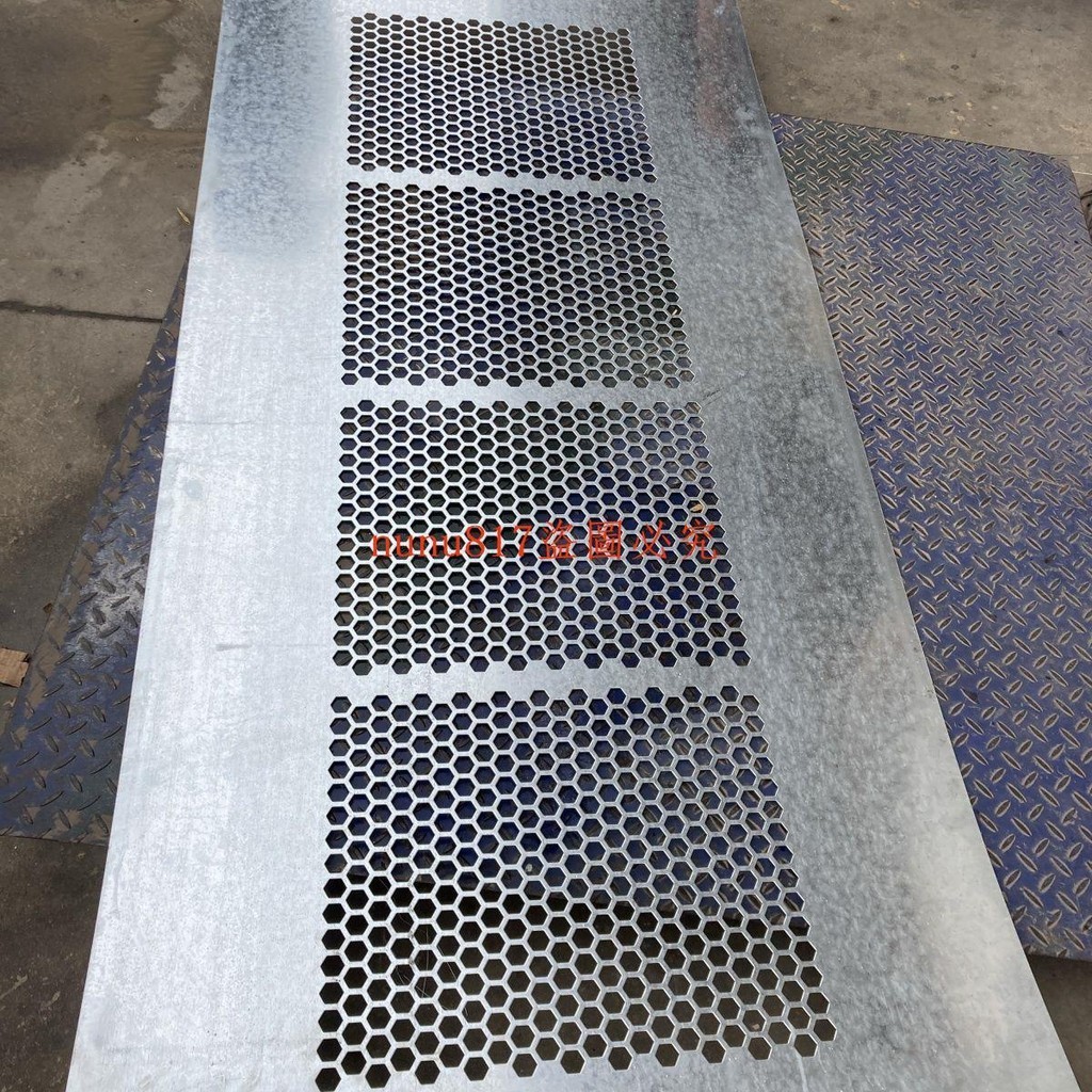鐵鋁不銹鋼沖孔六角裝飾音響網防護沖孔板定制