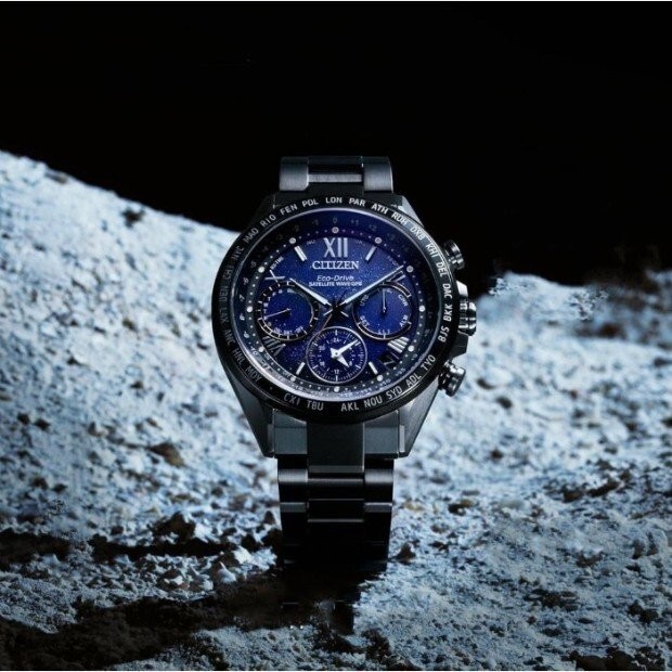 二手 珍稀限量GPS衛星對時錶宇宙空藍時尚男錶CC4015-86L贈尼龍皮帶