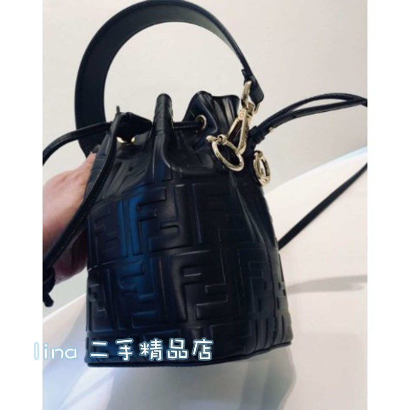 精品現貨 FENDI Mon Tresor mini 黑色 經典 FF LOGO 牛皮壓紋 復古水桶包 單肩斜挎包