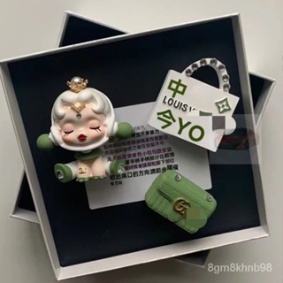 桃園出貨 泡泡瑪特 娃娃車載香薰賓士車飾汽車香水車內出風口擺件可愛車飾品擴香石女