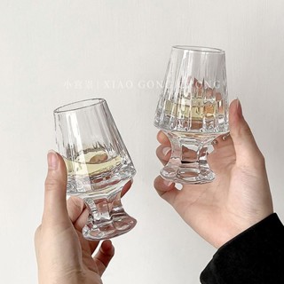 威士忌杯 玻璃酒杯 玻璃杯 烈酒杯 威士忌酒杯 洋酒杯 啤酒杯 法式豎紋聞香杯水晶玻璃洋酒杯子白酒杯高階感 vinta