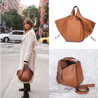 精品二手正品 LOEWE Hammock Small Bag焦糖棕色 焦糖色小款皮革吊床包 肩揹包 38730