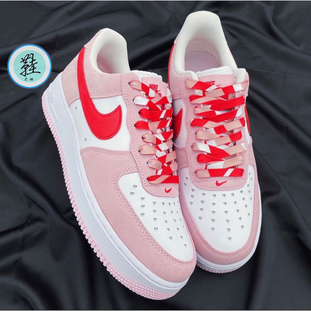 爆款 Nike Air Force QS “Valentine's Day”粉紅 情人節 DD3384-600