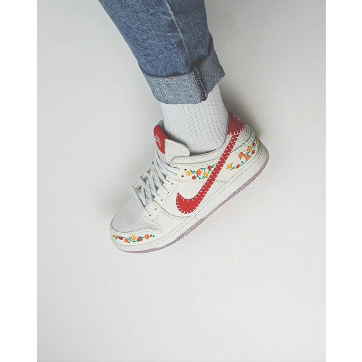 Nike SB Dunk Low Decon “N7” 花卉刺繡 滑板鞋 FD6951-700