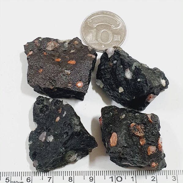 杏仁狀安山岩 隨機出貨1入 原礦 原石 石頭 礦石 地質 教學 標本 收藏 禮物 小礦標 岩石標本二 252