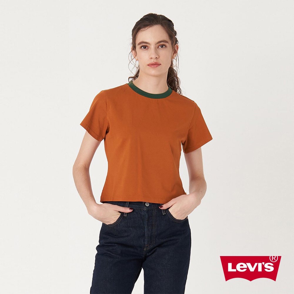 Levis Gold Tab金標系列 短版彈力修身短袖T恤 楓葉棕 女 A3718-0008 熱賣單品