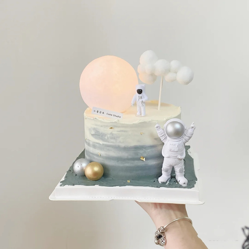 太空人宇航員星球燈月球火箭擺件男生兒童生日蛋糕裝飾熊插件配件
