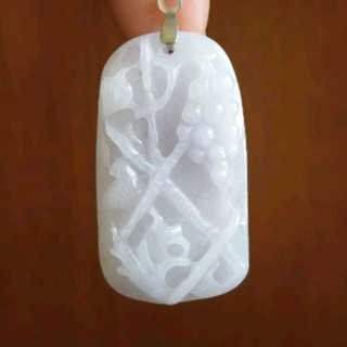 玉貴人…天然葡萄淡雅紫翡翠玉墜項鍊，特價