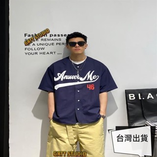 優選 大尺碼 棒球衣 短袖襯衫 短袖上衣 300斤大碼男裝美式休閑寬松棒球襯衫字母印花潮流個性薄款外套ins