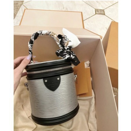LV M55316 M52226 CANNES 新款水波紋 圓桶水桶包 肩背包 手提包 現貨